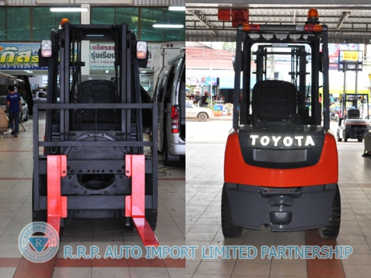 ขายรถโฟล์คลิฟท์มือสอง TOYOTA รุ่น 8FD30 ราคา 495,000 บาท นำเข้าจากประเทศญี่ปุ่น 100\% ไม่เคยใช้งานในไทย