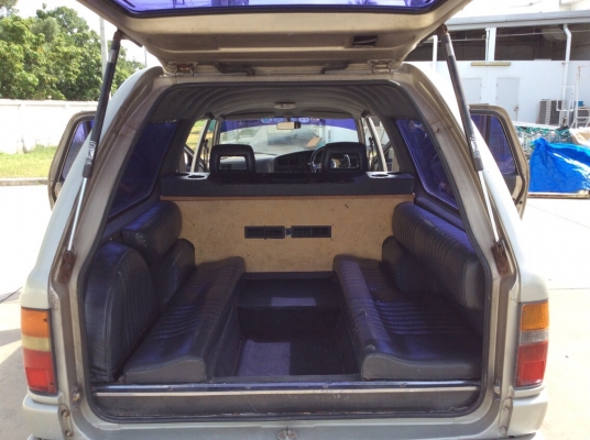 ขายรถไมตี้เอ็กแวน ปี91 เครื่อง 2L เทอร์โบ เกียร์ธรรมดา เพาเวอร์ เบาะหนังไม่ขาด แอร์หน้า-หลัง ตัวถังเดิมๆคานหน้าเดิมห้องเครื่องเดิม สีมีริ้วรอย คัสซีดี แม็ก15" เครื่องแน่นๆเกียร์แน่น ช่วงล่างดี รถขับดีเลยครับ พร้อมใช้งานได้เลยครับ