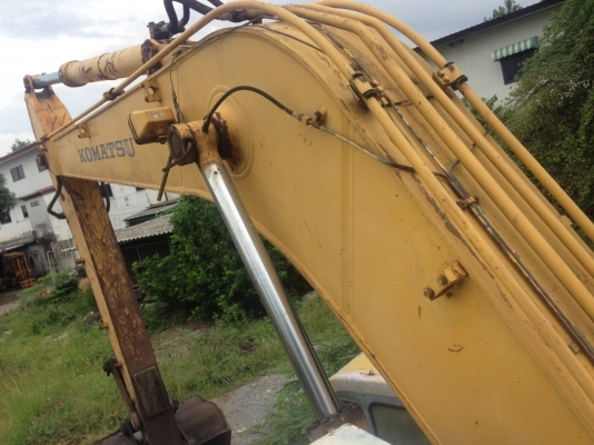 KOMATSU PC200-3 เครื่องเดิม ซีเรียล35000 ใบ60รถสวย