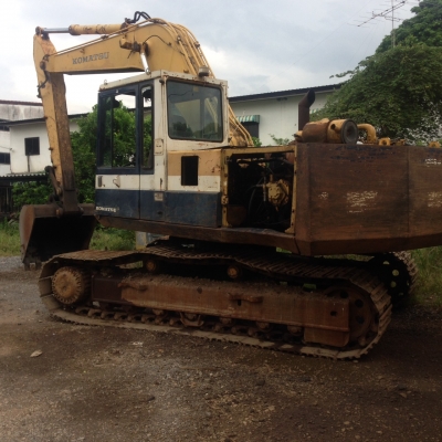 KOMATSU PC200-3 เครื่องเดิม ซีเรียล35000 ใบ60รถสวย