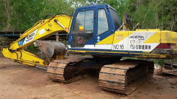 ขายรถขุดแบ็คโค kobelco sk200 /// มาร์คทรี เก่านอกไฟฟ้าเต็ม เอวแน่น บูมสวย เฟรมสวย เก๋งเดิม สภาพพร้อมลุยงาน เอกสารอินวอยซ์