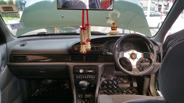 นิสสันบลูเบิร์ด SSS เครื่องเดิม2.0 เกียร์ออโต้ แอร์เย็น รถสวยพร้อมใช้