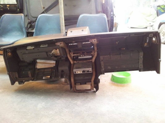 คอนโซล Terrano I จอเหลี่ยม ไมล์ดีเซล เกียร์m/t