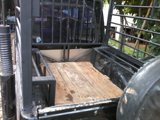 ขายด่วน Suzuki jimny SJ410 กระบะตอนเดียวบรรทุก มีทะเบียน ขายด่วน Suzuki jimny SJ410 กระบะตอนเดียวบรรทุก มีทะเบียน