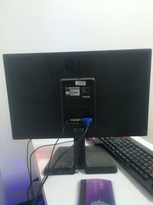 หน้าจอคอมพิวเตอร์ LED LG 20 นิ้ว