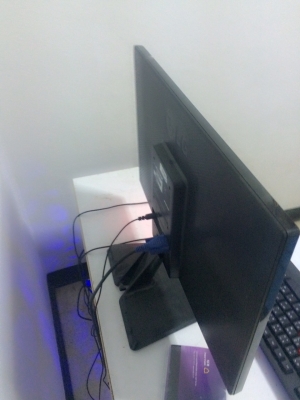 หน้าจอคอมพิวเตอร์ LED LG 20 นิ้ว