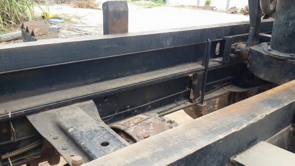 ขาย6ล้อดัมพ์อีซูซุ หน้ายาว แชชซีสวยมากมาจากโรงงานญี่ปุ่น เครื่อง 165 พ.เพาเวอร์ ช่วงล่าง200จัมโบ้ สโลว์กลาง กระบะสวย กระบอกใหญ่ พร้อมลงลุยงาน