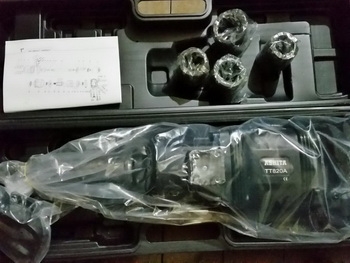 บล็อคลม ยี่ห้อ ASHITA ขนาด 1 นิว พร้อมหัวบล็อค 4 หัว สำหรับถอดล้อรถ 6 และ 10 ล้อ