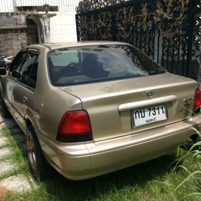 ฮอนด้า city ล้อล้นๆ เครื่อง d15b ออโต้