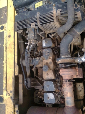 ขายด่วน  รถแบคโฮ  KOMATSU  200 - 7  สภาพดี พร้อมใช้งาน  เอกสารพร้อม