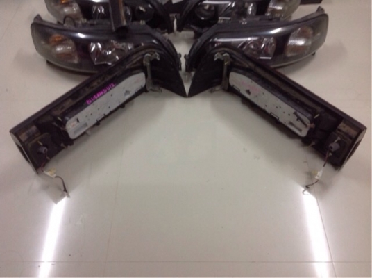 -  ไฟท้าย Bluebird (U12) 1 ชุด มี 3 ชิ้น เก่าญี่ปุ่น...4,500 บ.