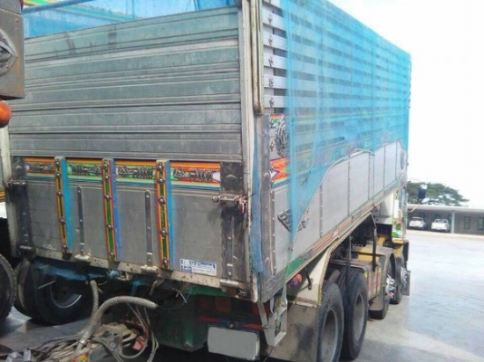 พ่วงแม่ลูกดั๊มพ์ ยี่ห้อ ISUZU DECA 320 แรงม้า  ดั๊มพ์อลูมิเนียม