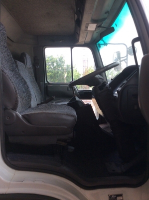 6ล้อHINO (FB) เครื่อง160แรง ยาว 5.4 ม. พวงมาลัยพาว์เวอร์ ขาย 400,000 บาท  (ศุภากร081-1903107 , 081-4252943)