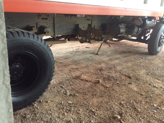 6ล้อHINO (FB) เครื่อง160แรง ยาว 5.4 ม. พวงมาลัยพาว์เวอร์ ขาย 400,000 บาท  (ศุภากร081-1903107 , 081-4252943)