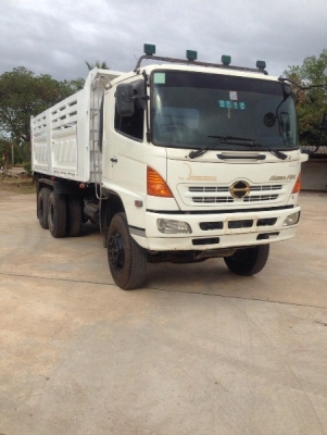 รถบรรทุก 10 ล้อดั๊มพ์ ยี่ห้อ HINO รุ่น FM2P  320 แรงม้า  ปี 2550