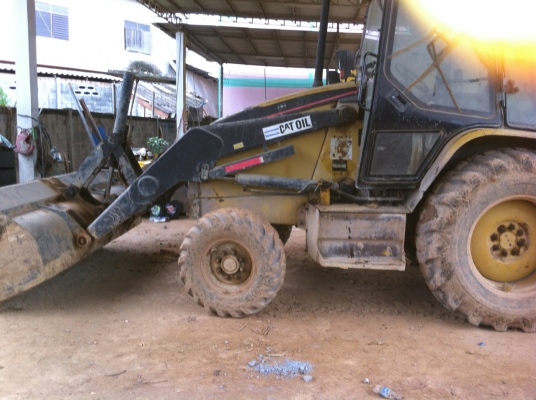 ขายรถตักหน้าขุดหลัง CAT 424 D เอกสารเล่มทะเบียน ราคา 800000