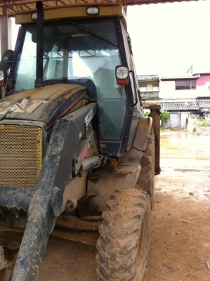 ขายรถตักหน้าขุดหลัง CAT 424 D เอกสารเล่มทะเบียน ราคา 800000
