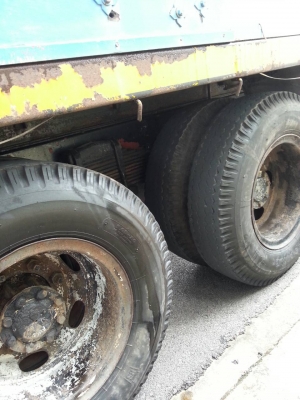 ขายรถบรรทุก 10 ล้อรั้วไม้ MITSUBISHI FN215K เครื่อง 6D-16 160 แรงม้า ราคา 330000