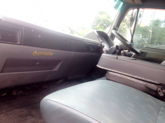 **670,000 บ.ต่อรอง/// 6ล้อตู้แห้ง10บาน HINO FF-195HP **ขาย HINO FF3H 195 6ล้อบรรทุกตู้แห้ง10บาน ไม่มีเสากลาง สภาพสวยๆ HINO FF3HMKA HO7D-195HP รถห้างแท้ เครื่องเดิม เกียร์เดิม เครื่องดี แน่น แห้ง แรง ไม่เยิ้ม เกียร์สั้น เข้าง่ายไม่หลุด ไม่หอนครับ ช่วงล่างเ