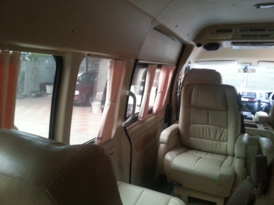 TOYOTA HIACE COMMUTER 2.5D4D ปี2011 ราคา 790,000 บาท