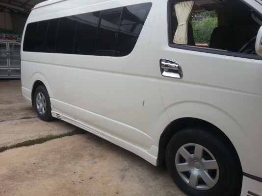 TOYOTA HIACE COMMUTER 2.5D4D ปี2011 ราคา 790,000 บาท