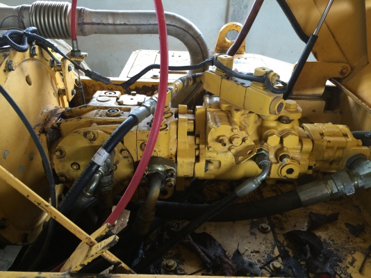 รถบด2เพลาสั่นสะเทือนSAKAI SV512D..รถซื้อใหม่ป้ายแดงใช้น้อย...เอาจอดมากกว่า รถบด2เพลาสั่นสะเทือนSAKAI SV512D..รถซื้อใหม่ป้ายแดงใช้น้อย...เอาจอดมากกว่า