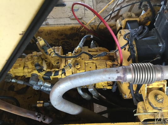 รถบด2เพลาสั่นสะเทือนSAKAI SV512D..รถซื้อใหม่ป้ายแดงใช้น้อย...เอาจอดมากกว่า รถบด2เพลาสั่นสะเทือนSAKAI SV512D..รถซื้อใหม่ป้ายแดงใช้น้อย...เอาจอดมากกว่า