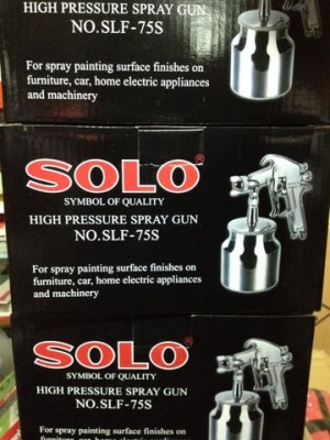 กาพ่นสีกาล่าง 750cc. SOLO รุ่น SLF-75S