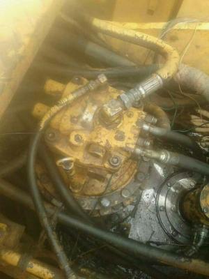 ขายรถแบคโฮ CAT E200Bพร้อมใช้ราคาถูก 520,000