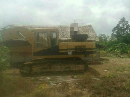 ขายรถแบคโฮ CAT E200Bพร้อมใช้ราคาถูก 520,000