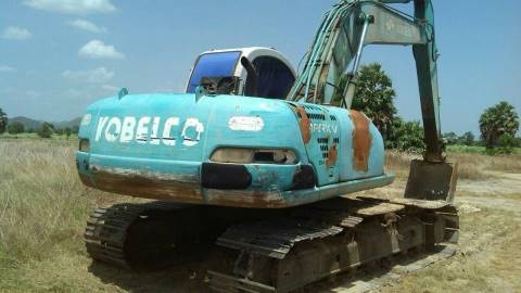 ขายรถแบคโฮKOBELCO sk200-5 ราคา650,000 090-772-3710 098-539-6074 ขายรถแบคโฮKOBELCO sk200-5 ราคา650,000 090-772-3710 098-539-6074