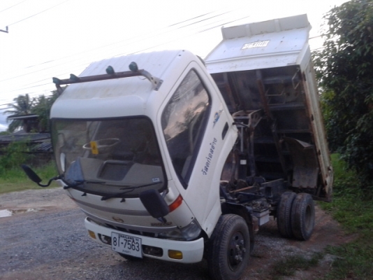 6 ล้ออีโน่ 3คิว 121แรงม้า  พร้อมใช้งาน เล่มติดมือ  ....   ราคา  540000 บ.