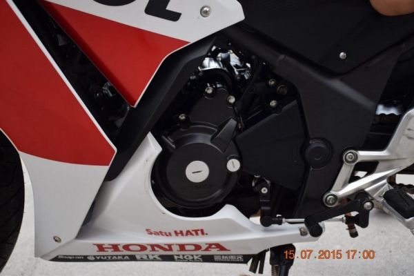 ฮอนด้า CBR 300 Abs ปี 58 ลาย repsol (รถเดือนกว่า ๆ )