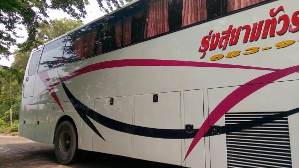 ขายรถบัส 6 ล้อแอร์ 40 ที่นั่ง เครื่อง Hino 295 แรงม้า เครื่องท้าย แอร์แยก 600000 ด่วน ผ่อนได้ ขายรถบัส 6 ล้อแอร์ 40 ที่นั่ง เครื่อง Hino 295 แรงม้า เครื่องท้าย แอร์แยก 600000 ด่วน ผ่อนได้