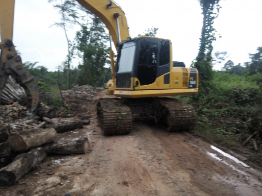 ขายดาวน์รถแบคโฮ KOMATSU PC 160-8 ขายดาวน์ 800000