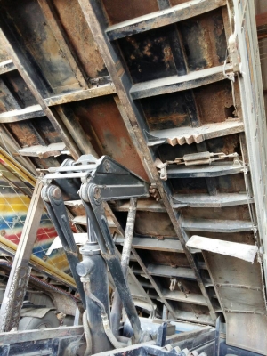 ขายรถบรรทุก 10 ล้อดัมพ์ ISUZU DECA 270 แรงม้าปี 2540 มีระบบลากพ่วง ราคา 1100000