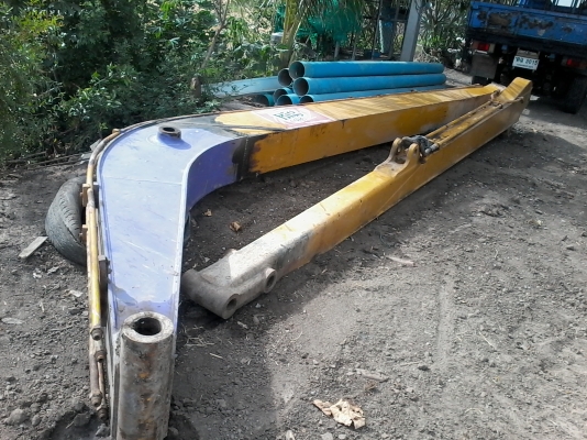 บูมยาว ของโคมัตสุ PC 120 สภาพพร้อมใช้งาน