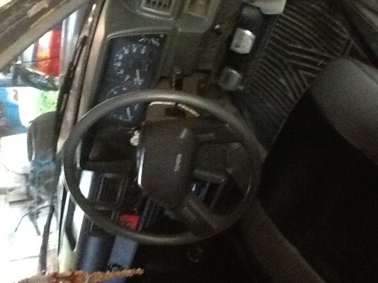 ขายฮีโร่ 4 ประตู