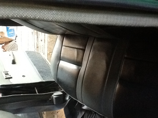 ขายฮีโร่ 4 ประตู