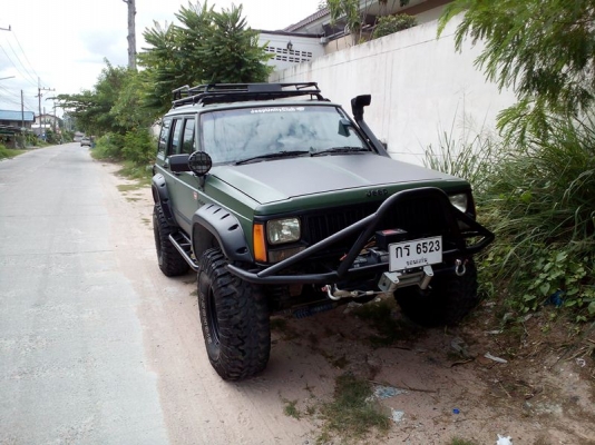 แลกจิ๊ปทหารครับ