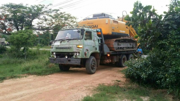 ขายเทรลเลอร์  NISSAN CW30M ขึ้นสองร้อย สภาพพร้อมใช้งาน เครื่องเกียร์พร้อมใช้งาน