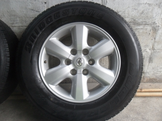 ล้อแม็ก 17นิ้ว6รู โตโยต้า พร้อมยาง สวยๆ 4 ล้อ ราคา 8500 บาท ล้อแม็ก 17นิ้ว6รู โตโยต้า พร้อมยาง สวยๆ 4 ล้อ ราคา 8500 บาท