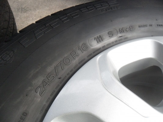 ล้อแม็ก 16นิ้ว 6รู เชฟ พร้อมยาง สวยๆ 4 ล้อ ราคา 6700 บาท ล้อแม็ก 16นิ้ว 6รู เชฟ พร้อมยาง สวยๆ 4 ล้อ ราคา 6700 บาท