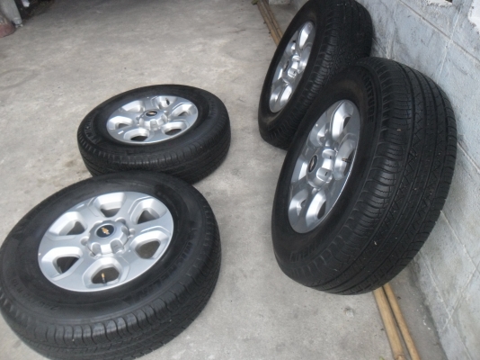 ล้อแม็ก 16นิ้ว 6รู เชฟ พร้อมยาง สวยๆ 4 ล้อ ราคา 6700 บาท ล้อแม็ก 16นิ้ว 6รู เชฟ พร้อมยาง สวยๆ 4 ล้อ ราคา 6700 บาท