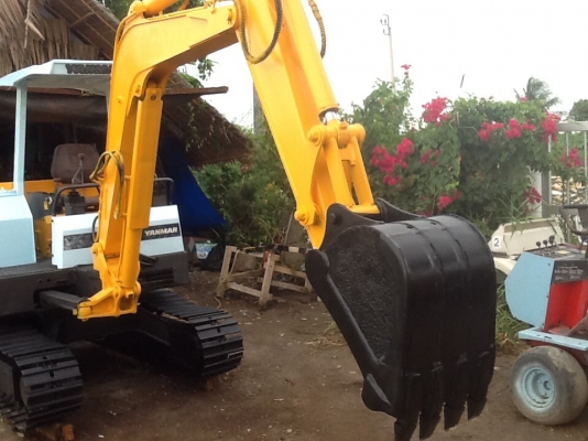 Yanmar b27-1 สภาพดีมากเครื่องยังใหม่ ทำสีเรียบร้อยเก่าญี่ปุ่นครับ Yanmar b27-1 สภาพดีมากเครื่องยังใหม่ ทำสีเรียบร้อยเก่าญี่ปุ่นครับ