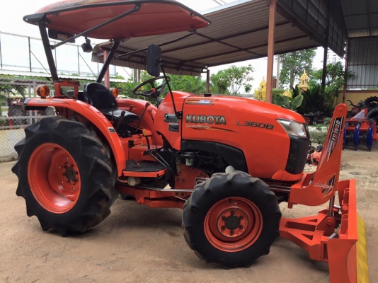 ขายรถไถ Kubota L3608(4WD) พร้อมใบมีดและผานพรวนช้าง รถพร้อมใช้งาน