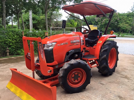 ขายรถไถ Kubota L3608(4WD) พร้อมใบมีดและผานพรวนช้าง รถพร้อมใช้งาน
