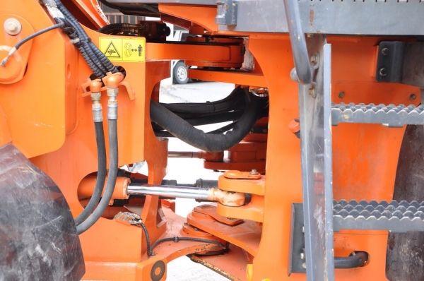 รถตักล้อยางWHEEL LOADER HITACHI ZW310