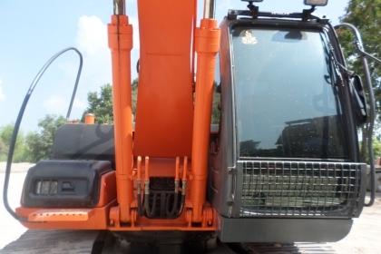 ขายแบคโฮ HITACHI ZX 200-1 สเป็คญี่ปุ่น สภาพสมบูรณ์มาก ไฟฟ้าครบ เลขซีเรียล 115587 เครื่องยนต์ ปั๊มไม่มีโหลด เร็วแรง ประหยัดน้ำมัน ขายแบคโฮ HITACHI ZX 200-1 สเป็คญี่ปุ่น สภาพสมบูรณ์มาก ไฟฟ้าครบ เลขซีเรียล 115587 เครื่องยนต์ ปั๊มไม่มีโหลด เร็วแรง ประหยัดน้ำมัน