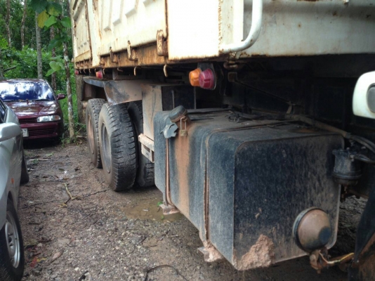 ขายรถบรรทุก 10 ล้อดัมพ์ ISUZU DECA 270 แรงม้าปี 2549 มีระบบลากพ่วง ราคา 1650000